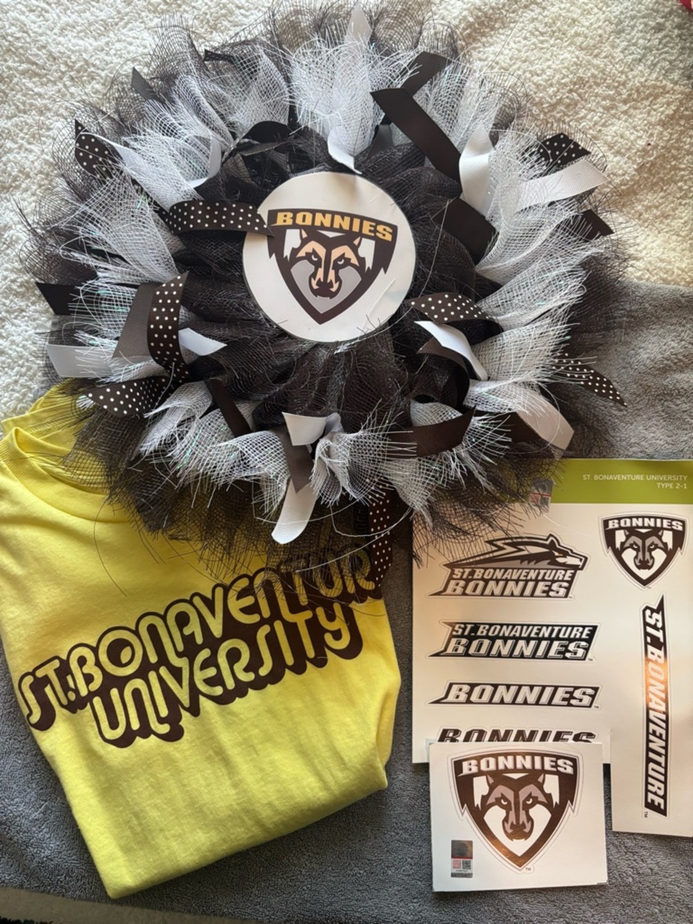 St. Bonaventure University Wreath and
T- Shirt